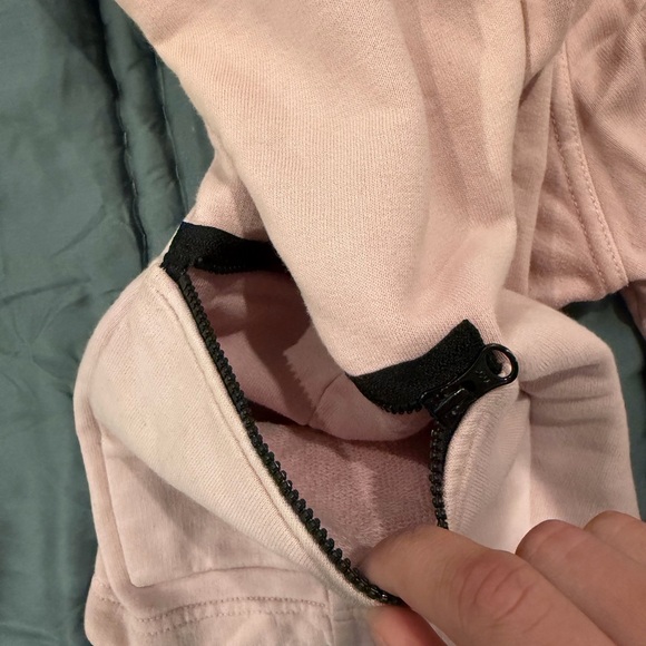 Stone Island Compass Badge Shorts - Picture 5 of 6